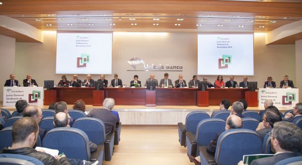Unicaja Banco aprueba en Junta de Accionistas la fusión de EspañaDuero