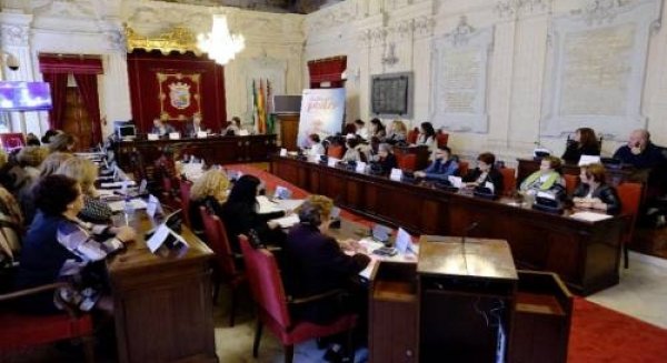 El Ayuntamiento de Málaga celebra el Consejo Sectorial de las Mujeres