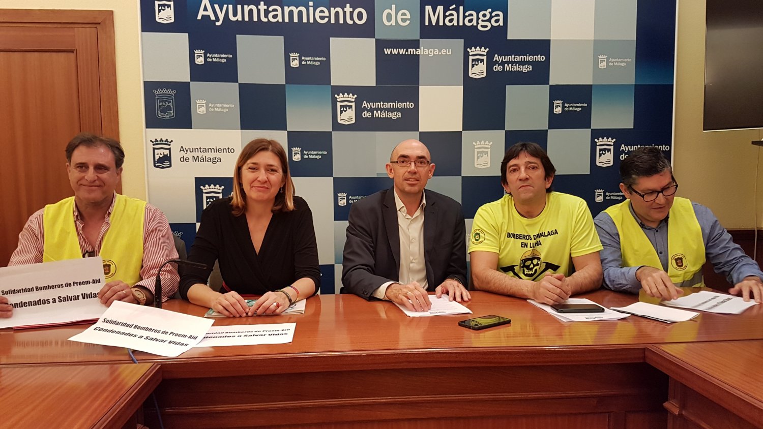 Málaga Ahora y Málaga para la Gente quieren que el concejal de Seguridad se disculpe por criminalizar a los bomberos