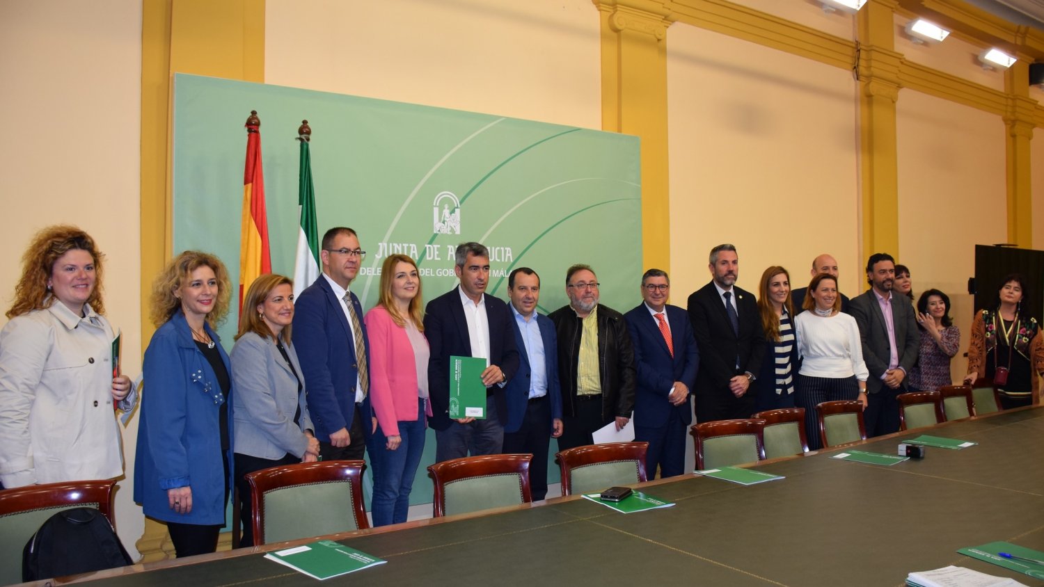 Ruiz Espejo: “El Gobierno andaluz garantiza la atención a 2.400 menores en riesgo o desprotección de la provincia”
