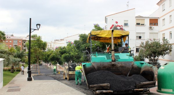 Estepona comenzará en mayo el IV Plan de Asfaltado que actuará en más de 50 calles del casco urbano y el extrarradio