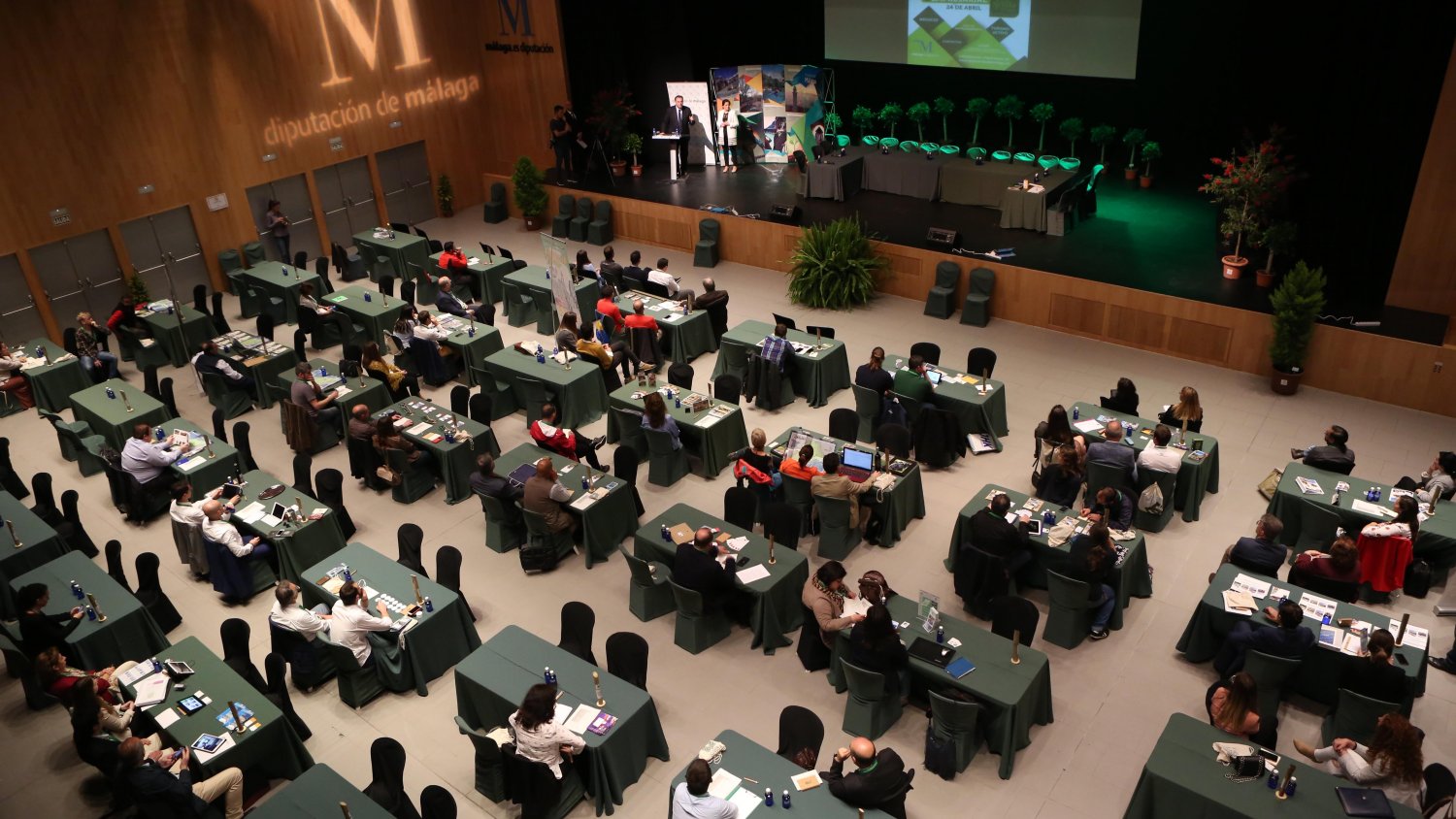 Empresarios y operadores turísticos se unen para impulsar la promoción del interior de la provincia