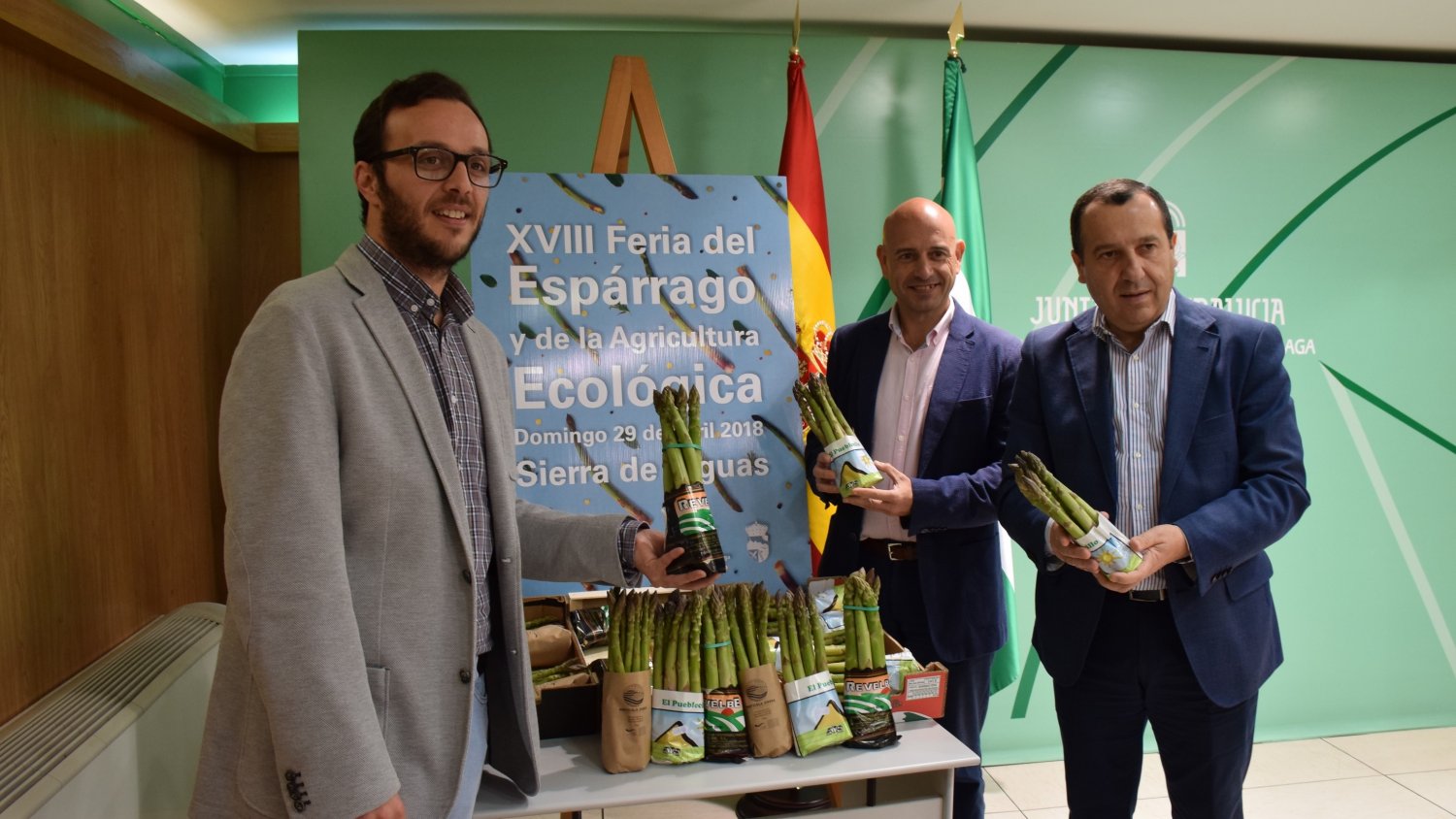 Sierra de Yeguas reparte 2.000 kilos de espárragos en su Feria dedicada a este producto y a la agricultura ecológica