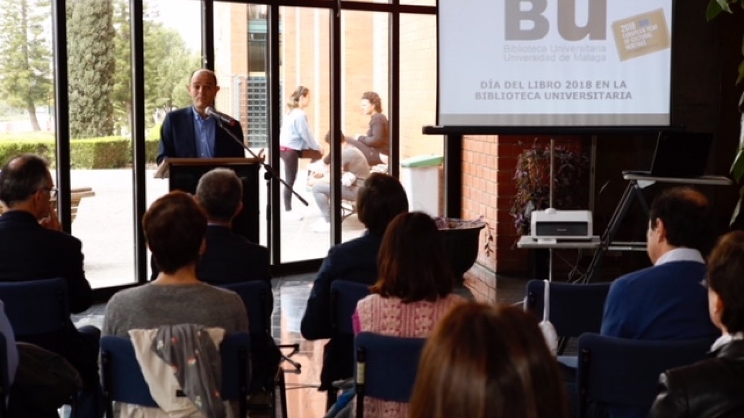 La Biblioteca General de la UMA celebra el Día Internacional del Libro con un programa cargado de actividades