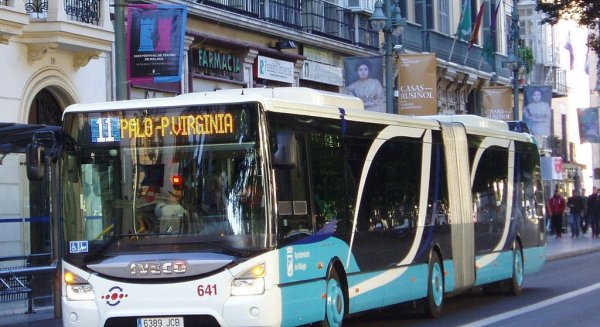 El equipo de gobierno propone que 24.000 jubilados más se puedan beneficiar con la tarjeta de transporte