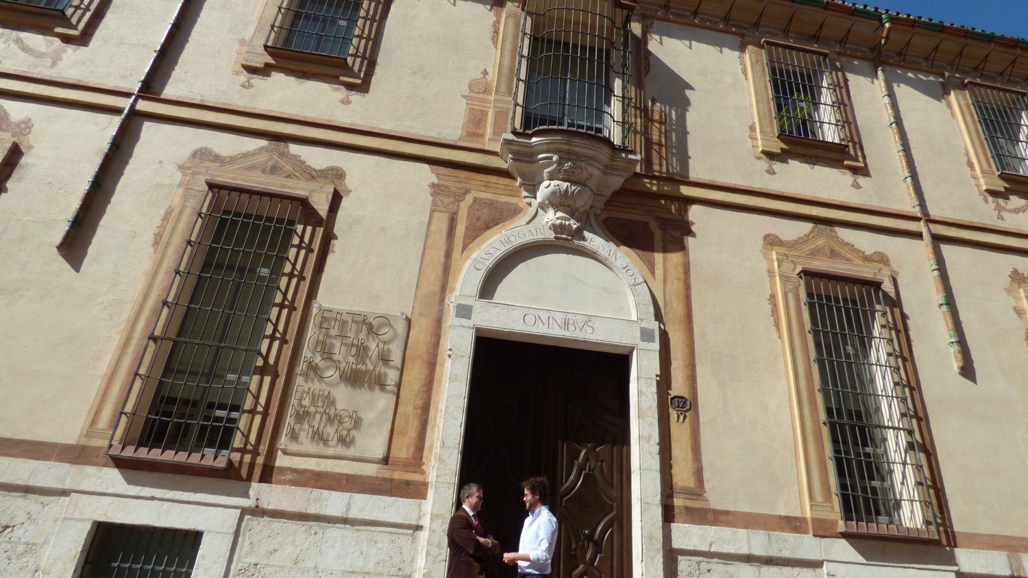 La fachada del MVA por calle Parras, luce renovada tras tres meses de obras de rehabilitación