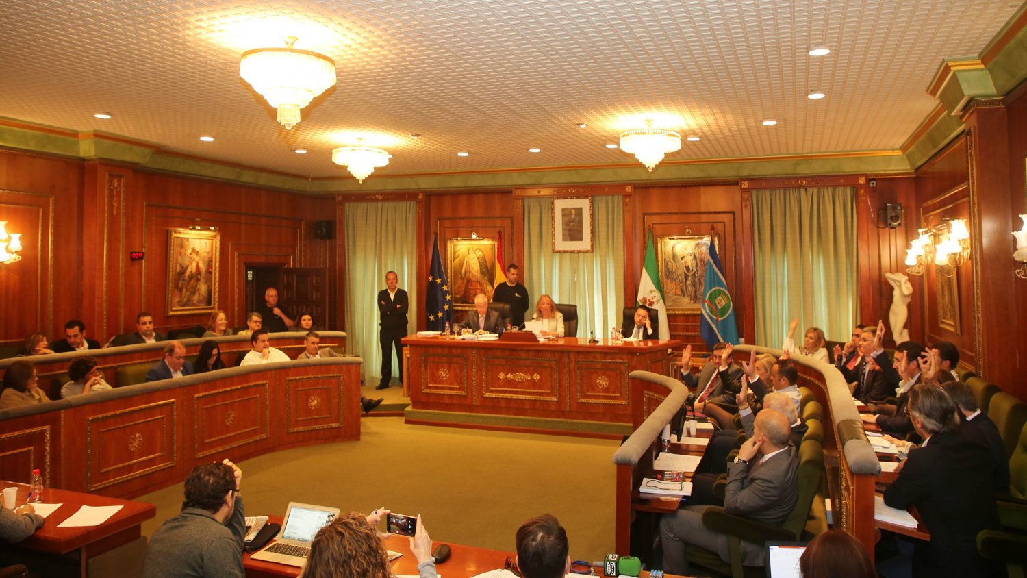 El Pleno de Marbella aprueba más de 20 millones de euros para el Plan de Inversiones Sostenibles