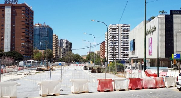 Colocan los últimos muros-pantalla del túnel del metro de Málaga en la Alameda Principal