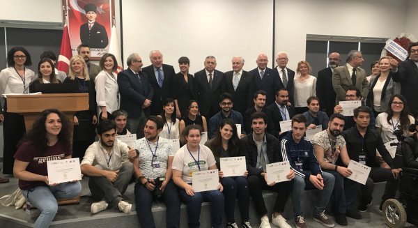 Alumnos de Comunicación asisten a un seminario de fotoperiodismo en Turquía