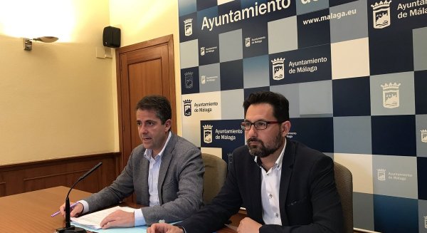 Las casetas de la Feria de Málaga tendrán que permanecer abiertas a mediodía