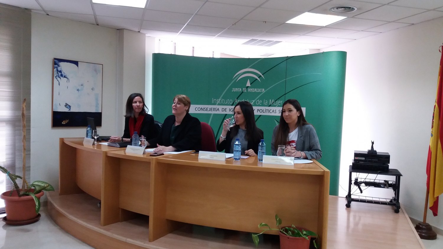 25 malagueñas participan en nuevos talleres del IAM para promover el emprendimiento de mujeres