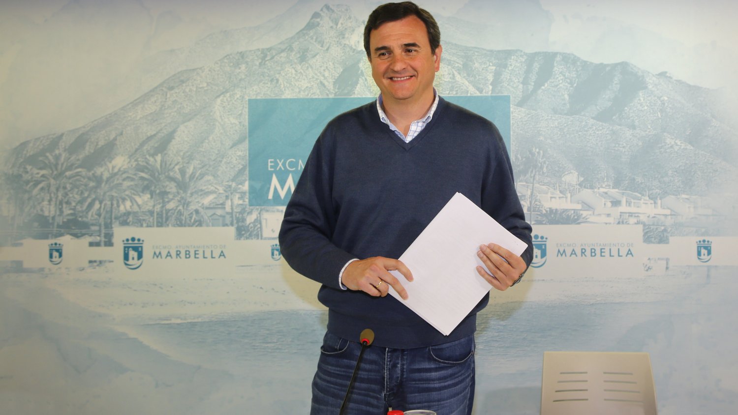 Marbella amplía en casi 300 puestos las bolsas de trabajo de limpiadoras y conserjes