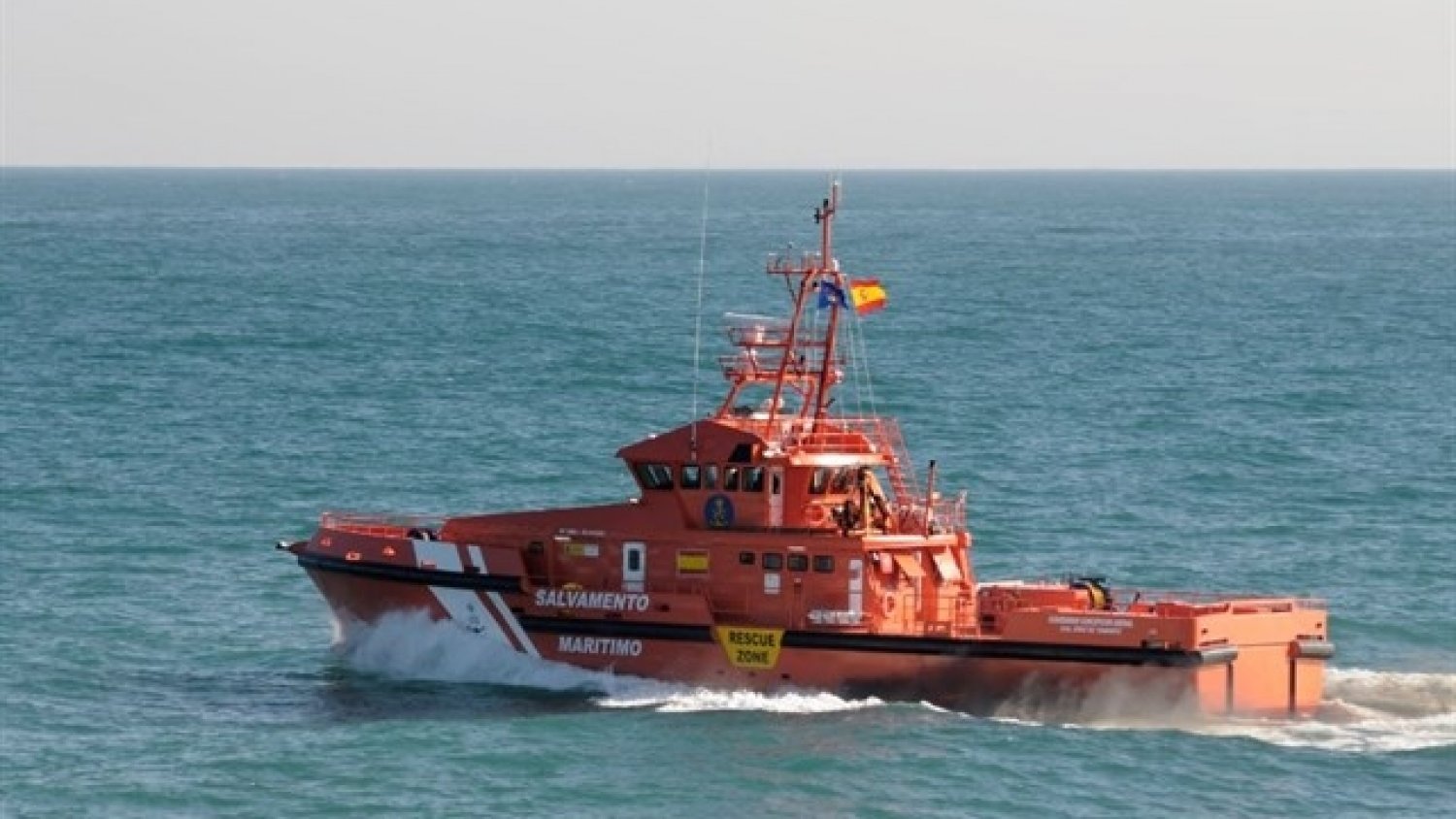 Marruecos rescata la patera que se buscaba frente a las costas de Málaga
