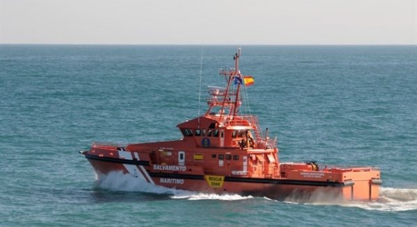 Marruecos rescata la patera que se buscaba frente a las costas de Málaga