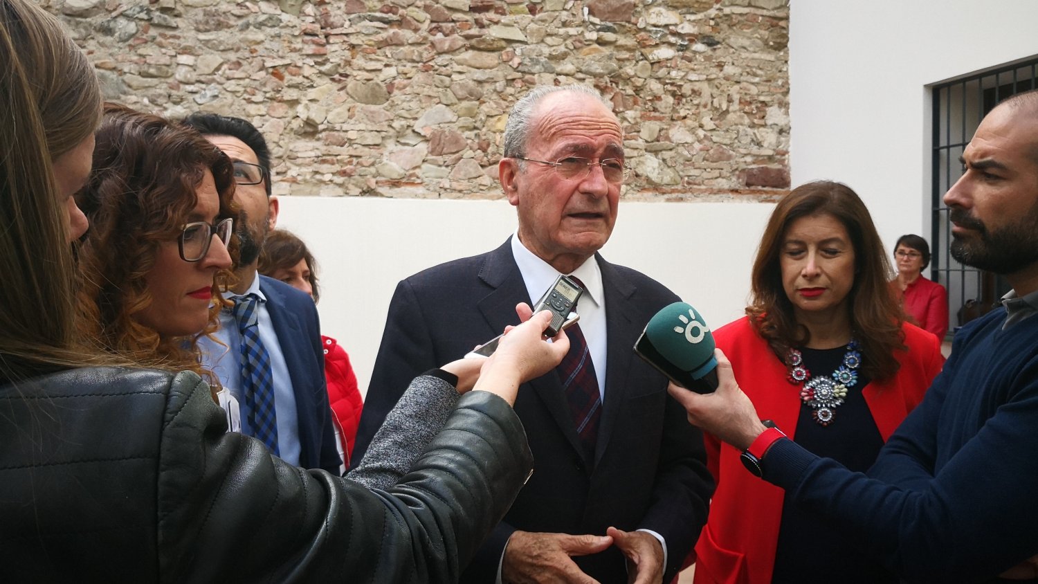 De La Torre: 