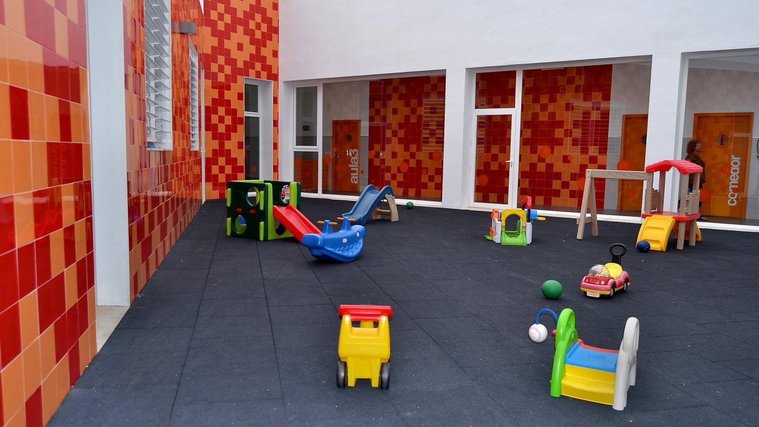 Estepona abre la inscripción en las cinco escuelas infantiles municipales, que ofertan 370  plazas para el curso 2018/2019