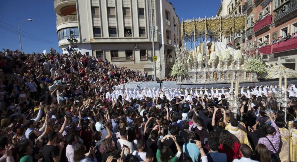Málaga registra un nuevo récord de visitantes entre el Viernes de Dolores y el Martes Santo