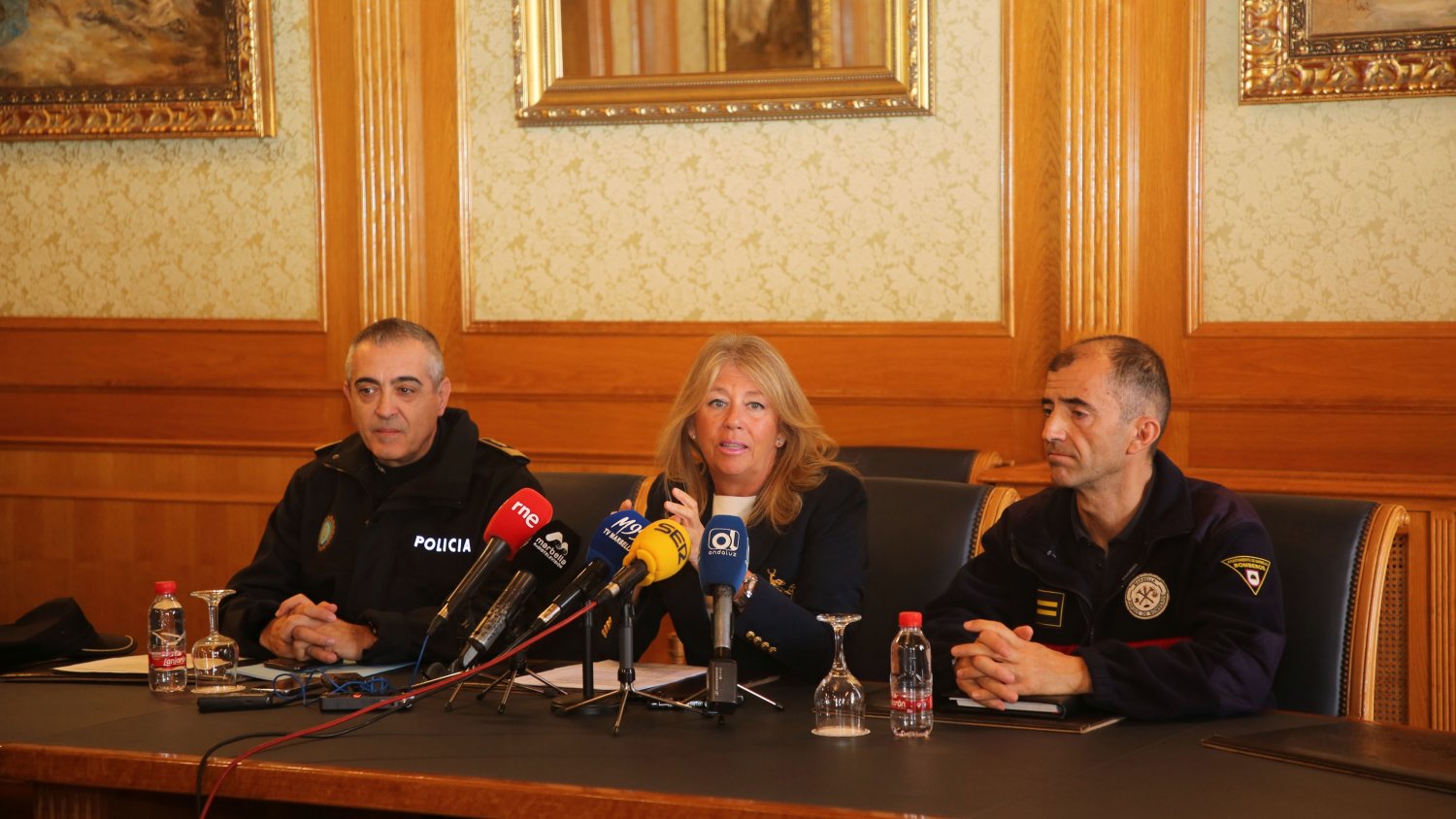 Marbella convocará oposiciones para reforzar las plantillas de la Policía Local y de Bomberos