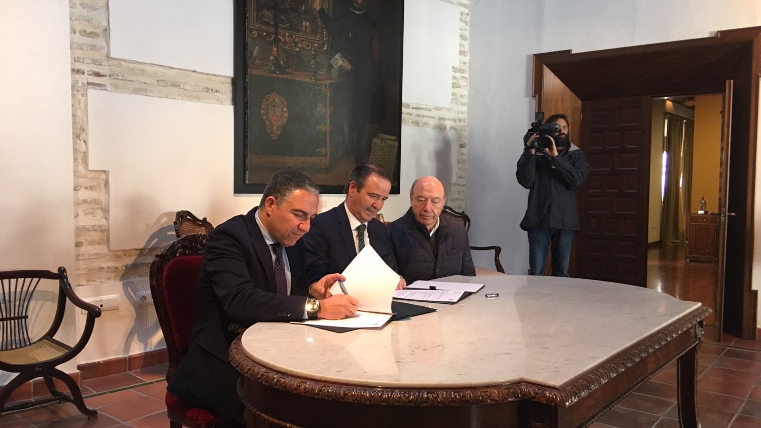 La Diputación y la Agrupación de Cofradías colaboran en la promoción turística y cultural de la Semana Santa