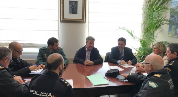 La Junta Local de Seguridad coordina el dispositivo especial de seguridad y vigilancia de Semana Santa de Estepona
