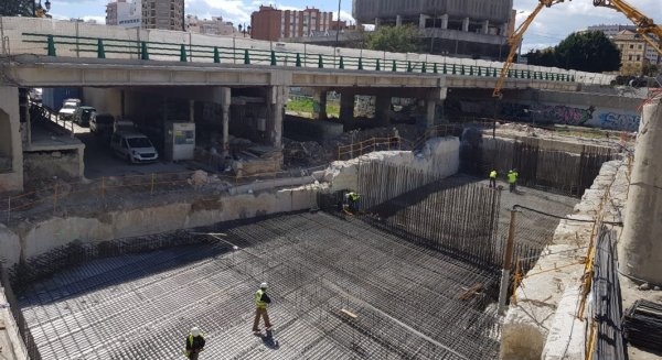 La Junta inicia el hormigonado de la losa de cubierta del túnel de Metro Málaga bajo el lecho del río Guadalmedina