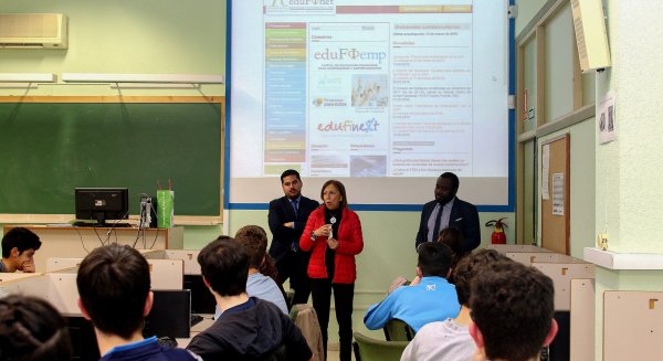 Unicaja colabora en el proyecto ‘GuíaMe’ de la UMA y acerca el mundo financiero a estudiantes de Bachillerato
