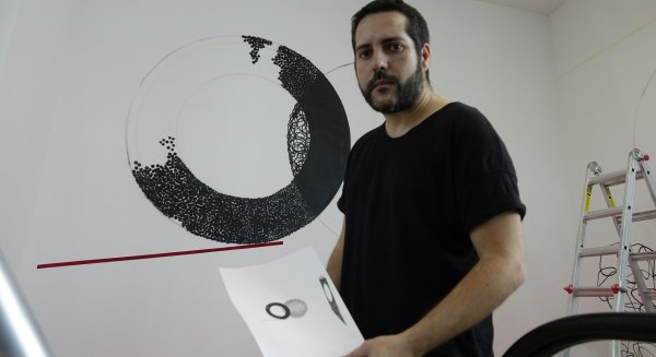 El malagueño D.Darko interviene en un espacio del Museo Ruso, en una propuesta de Mága de Festival