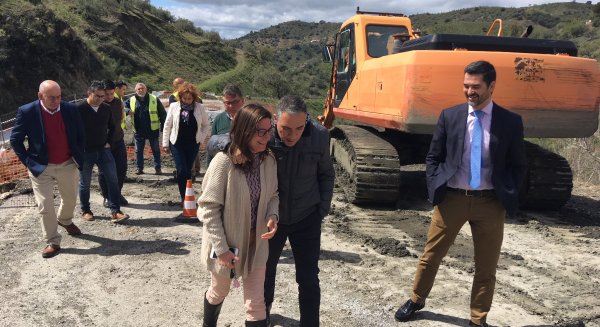 La Diputación prevé restablecer el tráfico entre Salares y Árchez en un mes si la climatología lo permite