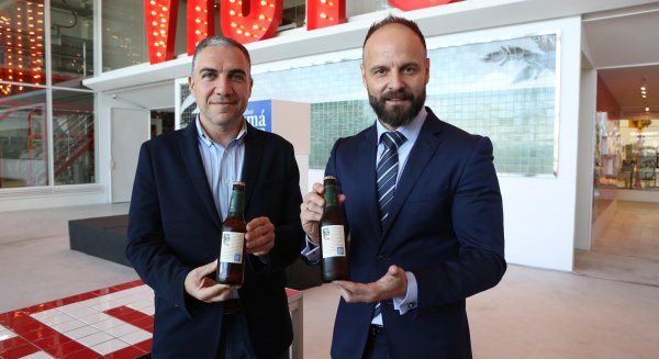 Los botellines de Cerveza Victoria lucirán el sello de 'Sabor a Málaga'