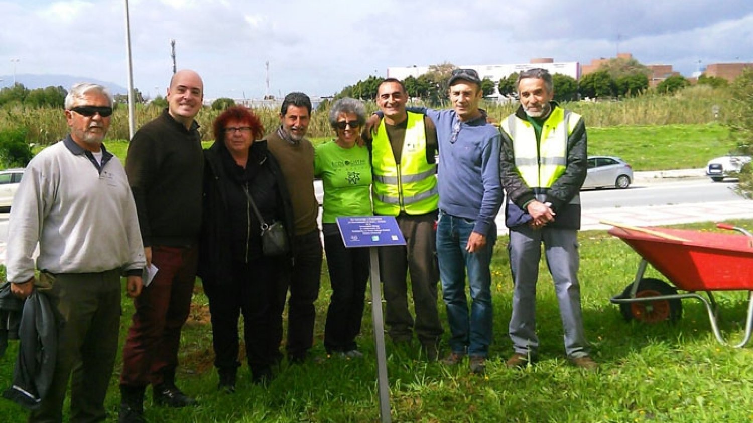 La UMA planta cuatro almendros en homenaje a las víctimas de Fukushima