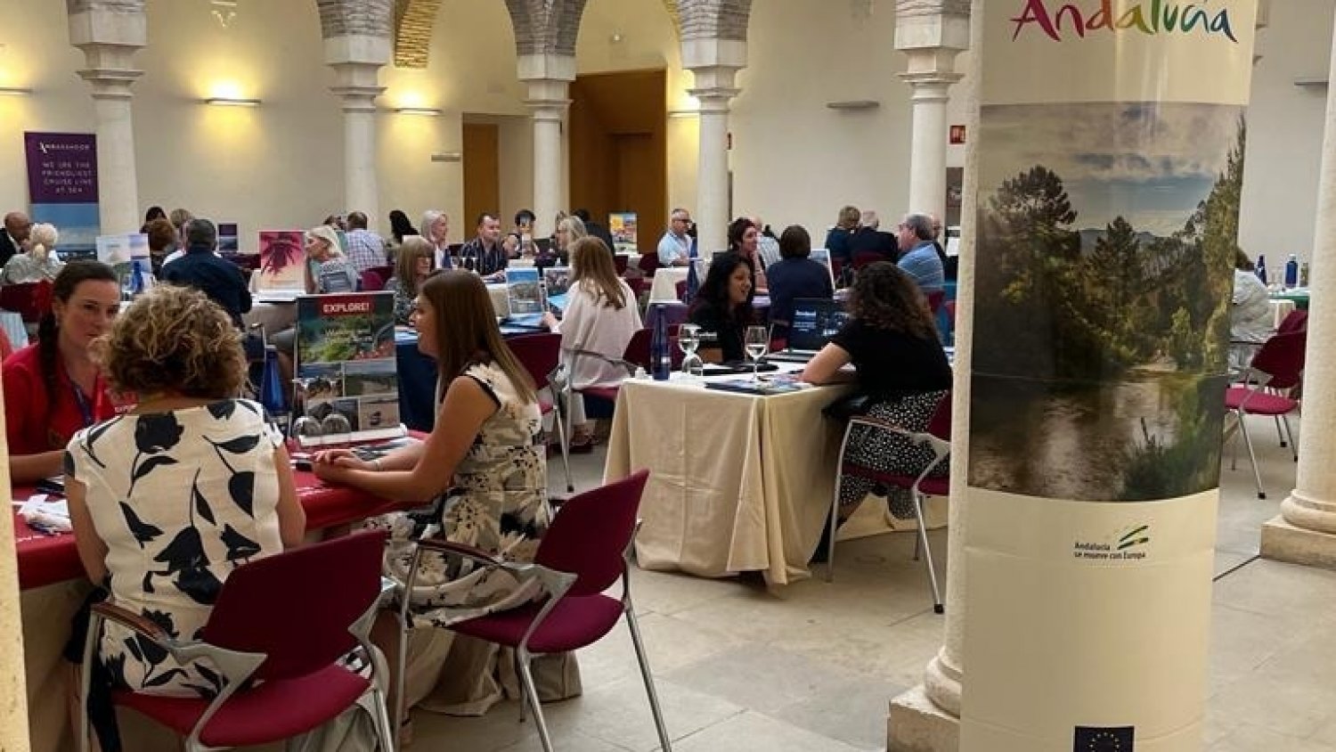 La Junta organiza unas jornadas profesionales con agentes de EE.UU. y Canadá