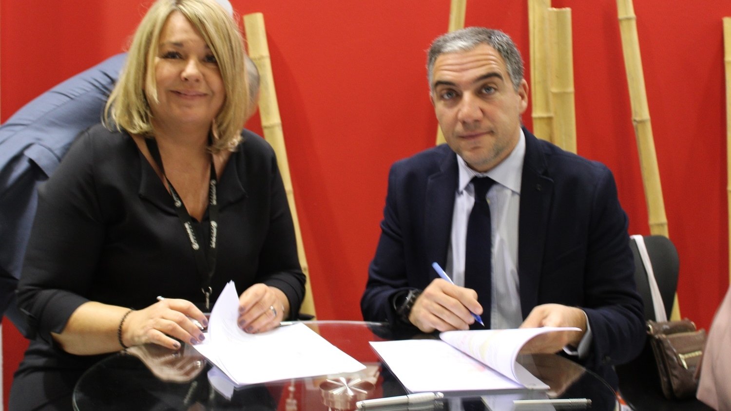 La Costa del Sol firma diferentes acuerdos de comarketing con touroperadores en el marco de la ITB