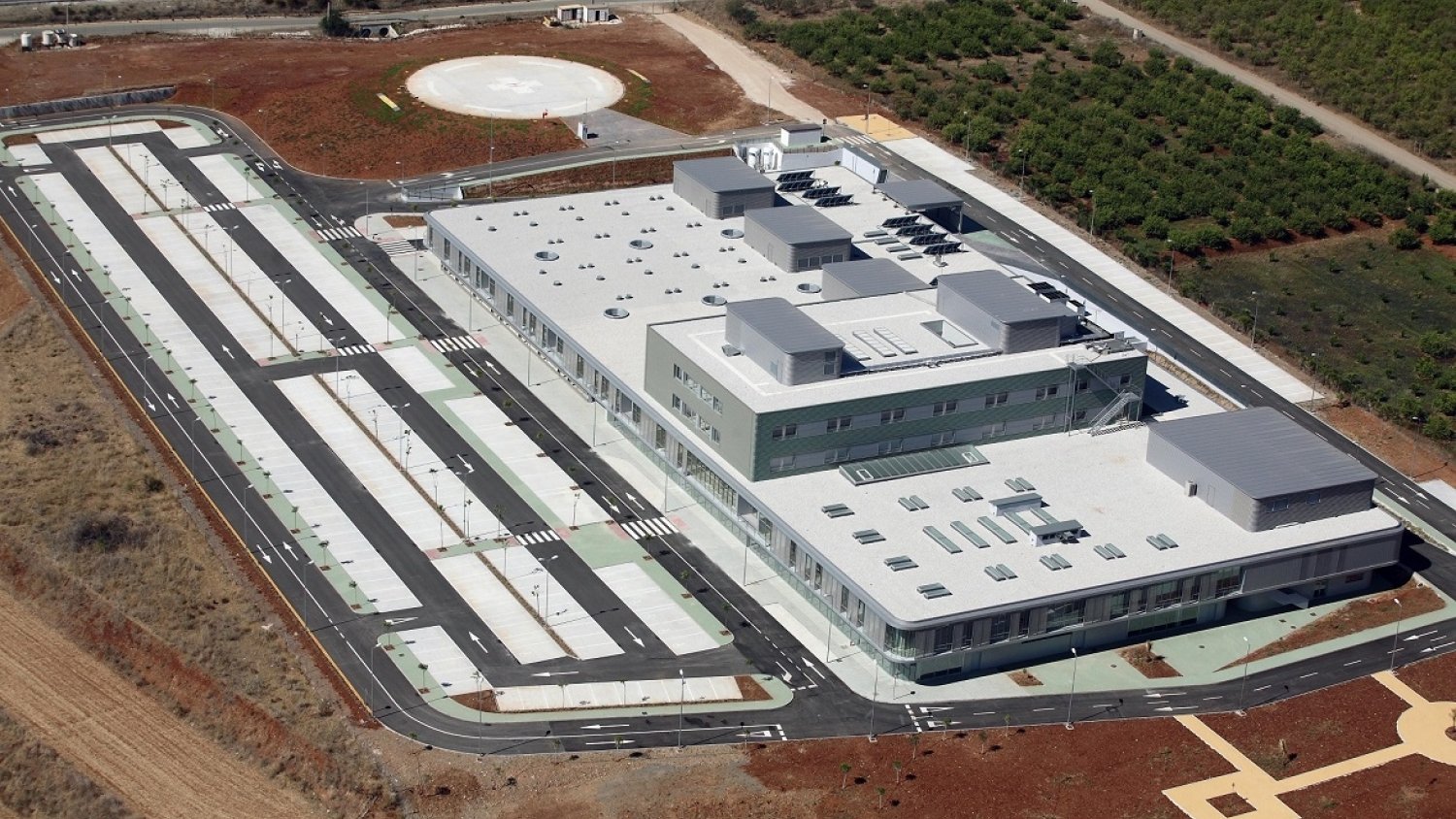 La Junta procederá a la apertura completa del Hospital Valle del Guadalhorce en cuanto esté dotado de suministro eléctrico