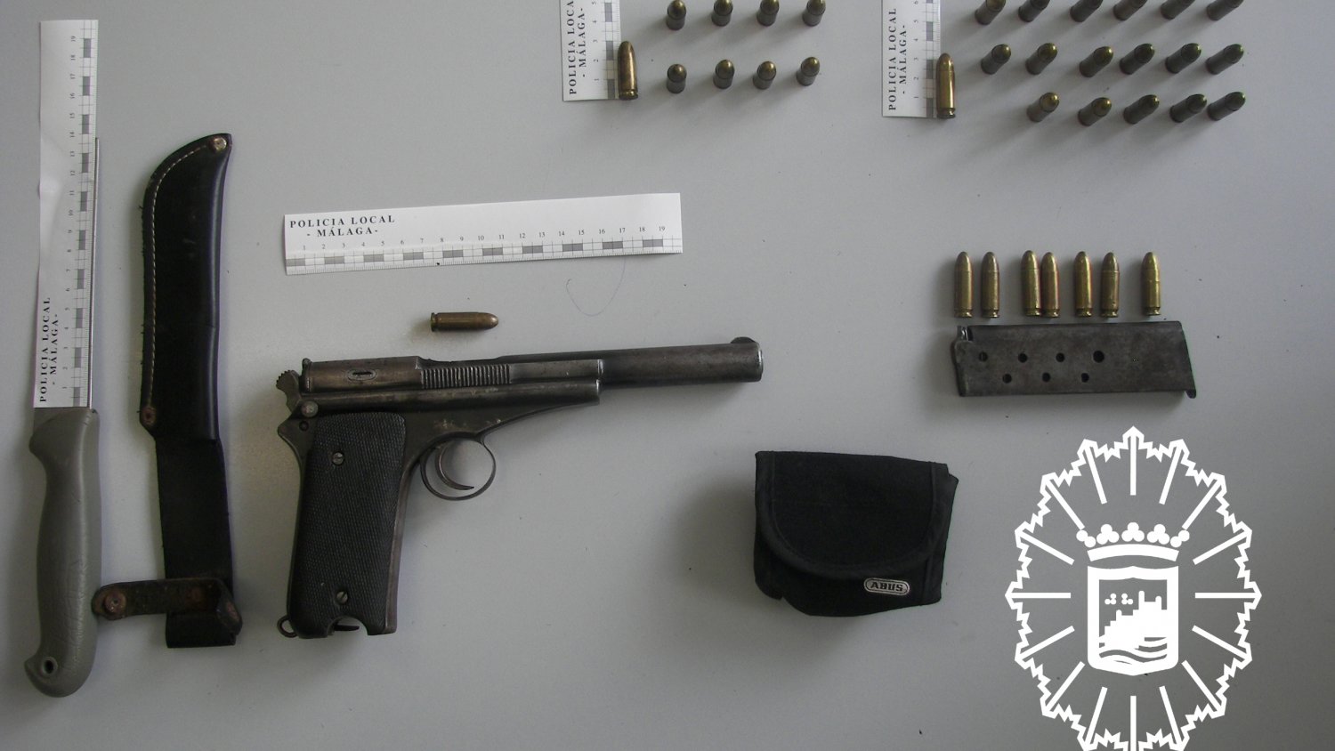 Intervienen y retiran de las calles de Málaga un total de 516 armas y objetos punzantes o contundentes en 2017