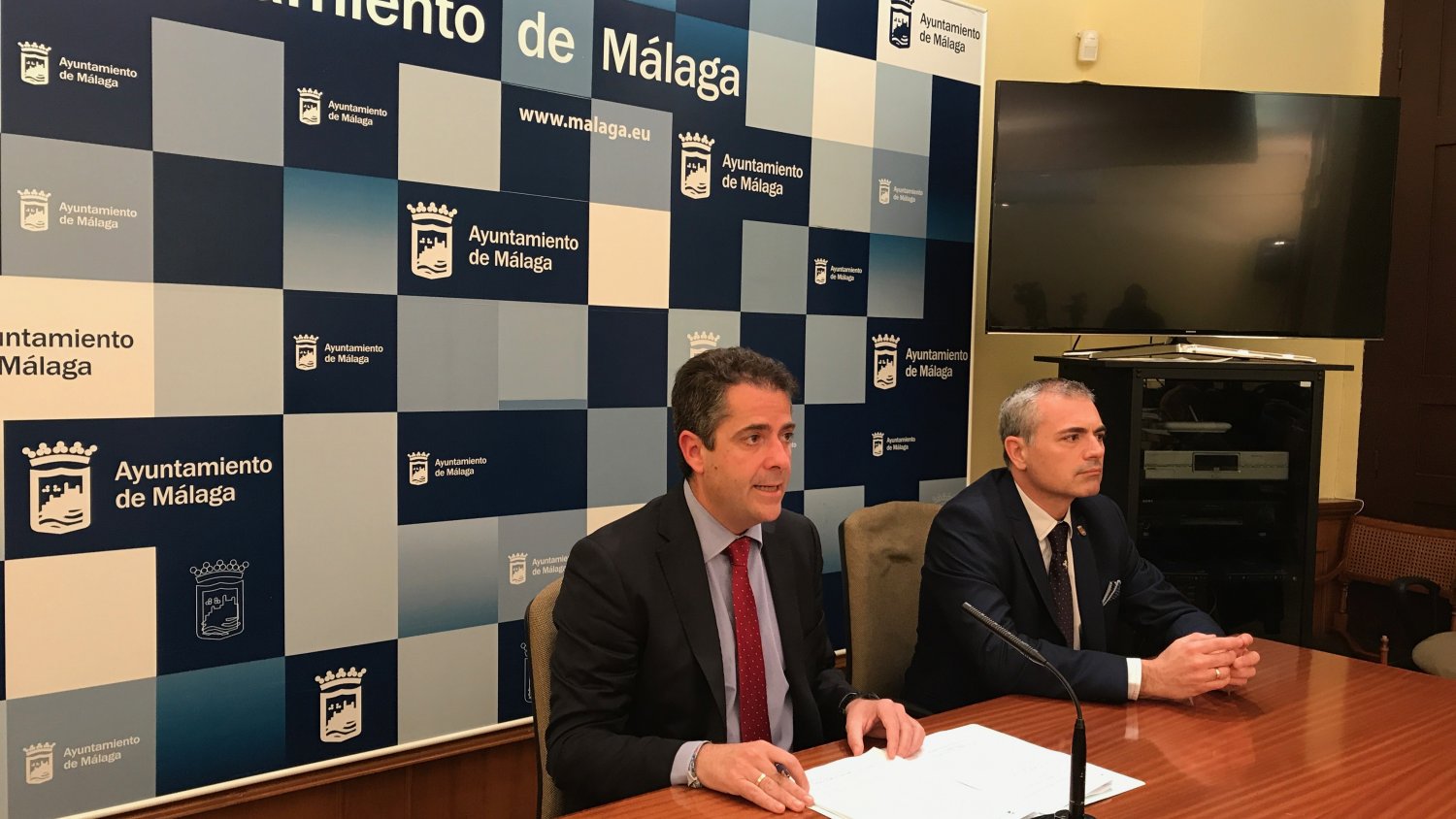 Málaga firmará convenios con clubes de baloncesto para facilitarles el uso de los centros escolares