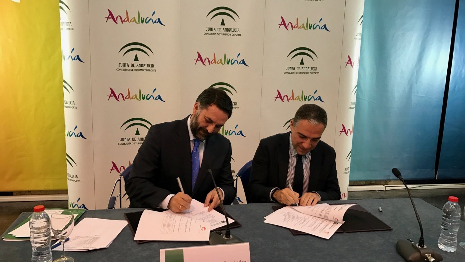 Junta de Andalucía y Turismo Costa del Sol firman el convenio de colaboración para la promoción turística en el 2018
