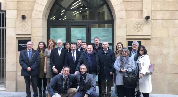 El Foro de Turismo aprueba la denominación de sus premios como 'Antonio Garrido Moraga'