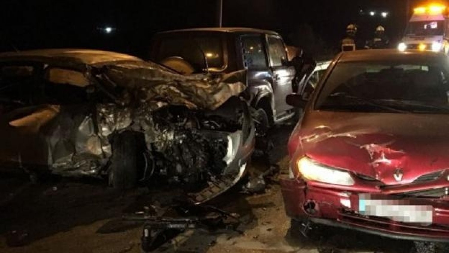 Un joven de 30 años fallece en una colisión entre tres vehículos en Cártama