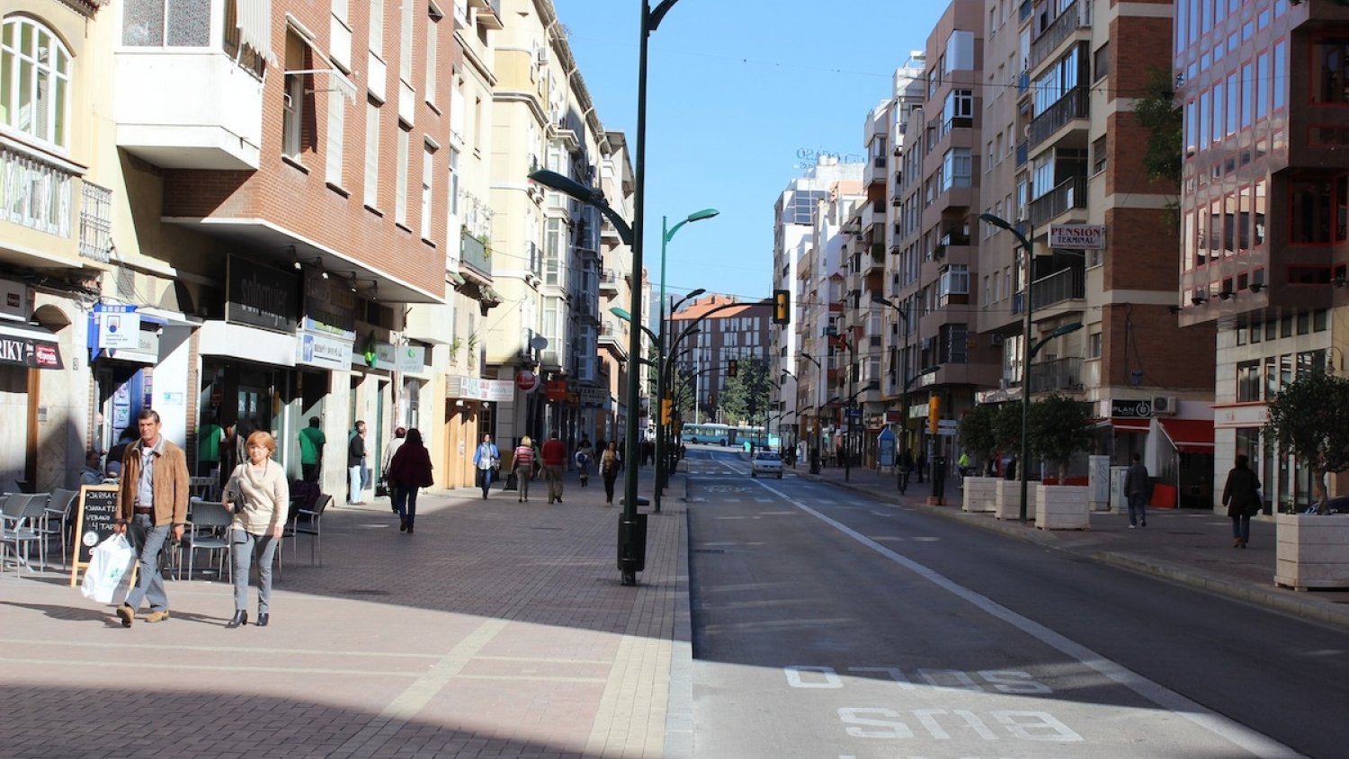 Las nuevas ayudas municipales para rehabilitación permitirán mejorar 100 bloques en las barriadas de Málaga