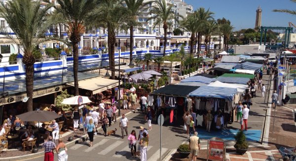 Estepona pide a la Junta que no deje a la localidad fuera del tren de alta velocidad