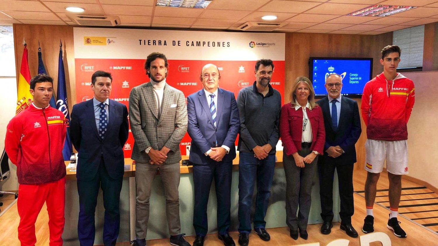 Marbella presume en la presentación del equipo español de Copa Davis de un privilegio deportivo y turístico