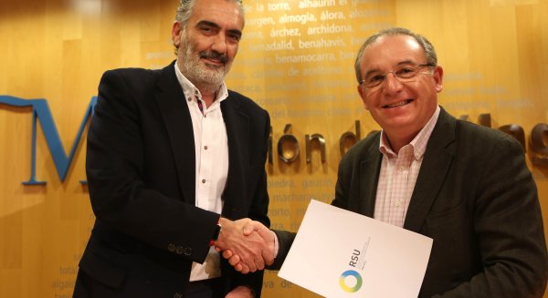 Campaña para promover el reciclaje de envases y cartones en hoteles con la distribución de 200 contenedores