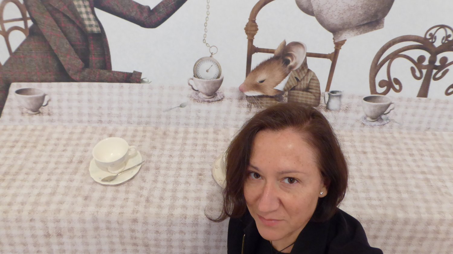 Isabel Bono presenta sus nuevos poemarios, en el IV ciclo 'Encuentros con autores en Bibliotecas'