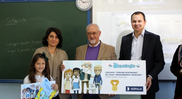 Entrega de premios del programa 'aquología' a los niños de Estepona