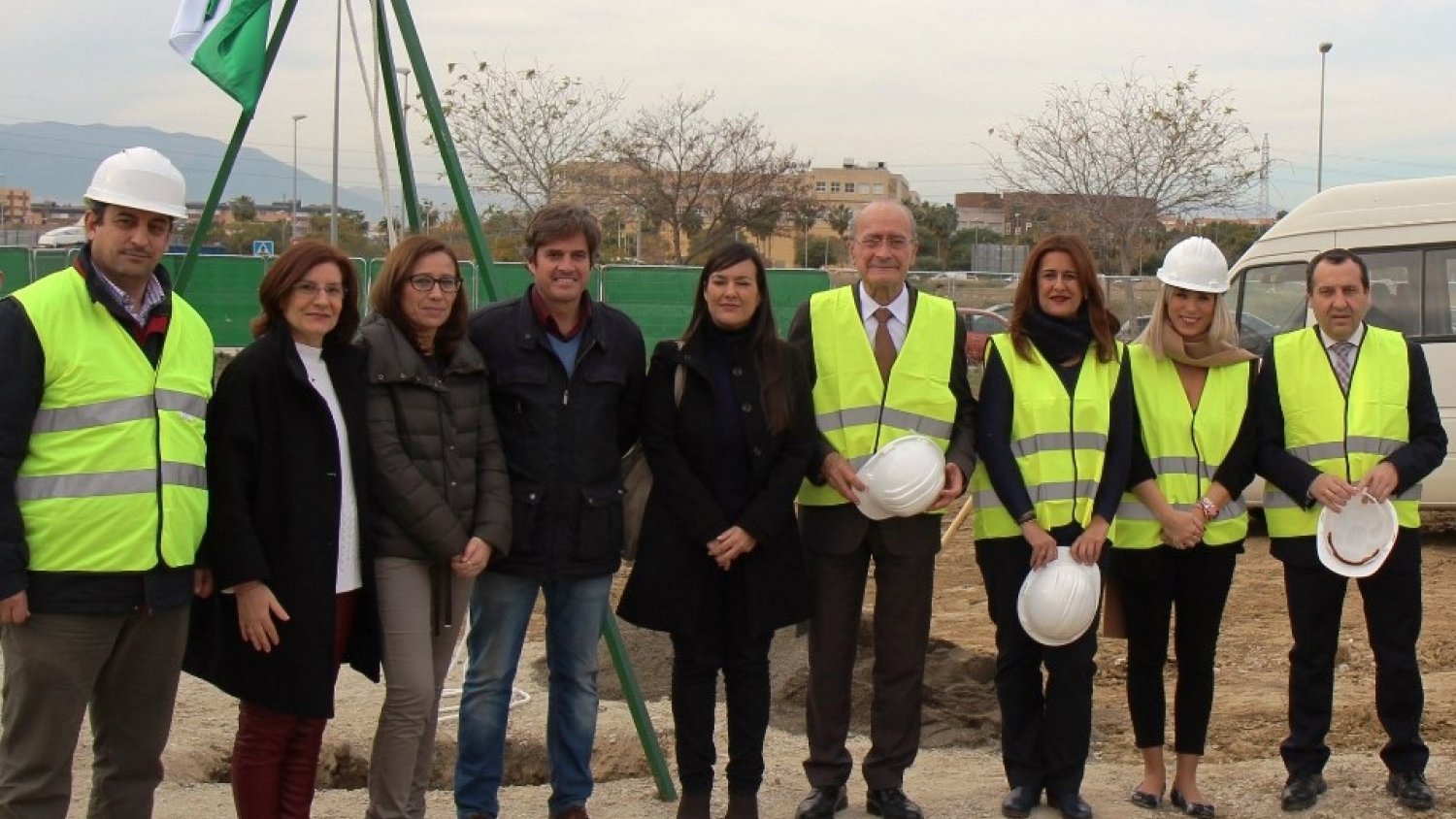La Junta coloca la primera piedra del nuevo instituto de Teatinos