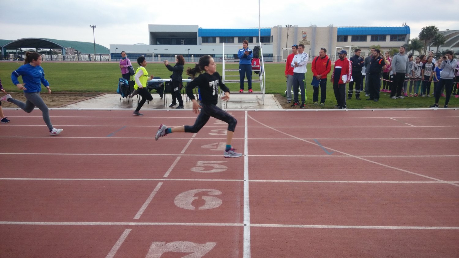 12 colegios de Torremolinos participan en los XXVIII Juegos Deportivos Municipales de Atletismo