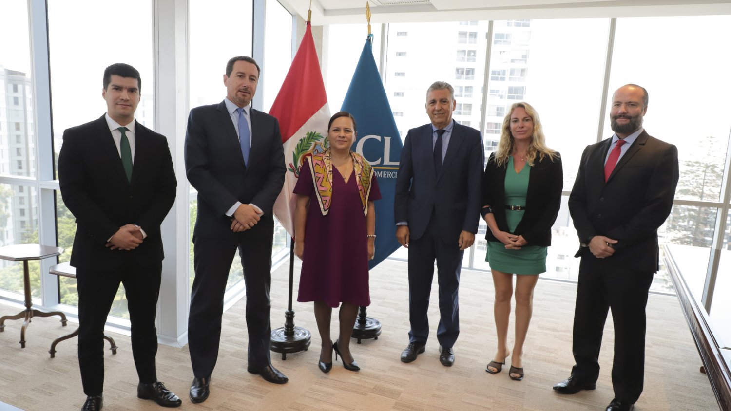 Doce empresas malagueñas buscan abrir nuevas  vías de negocio en Perú y Colombia