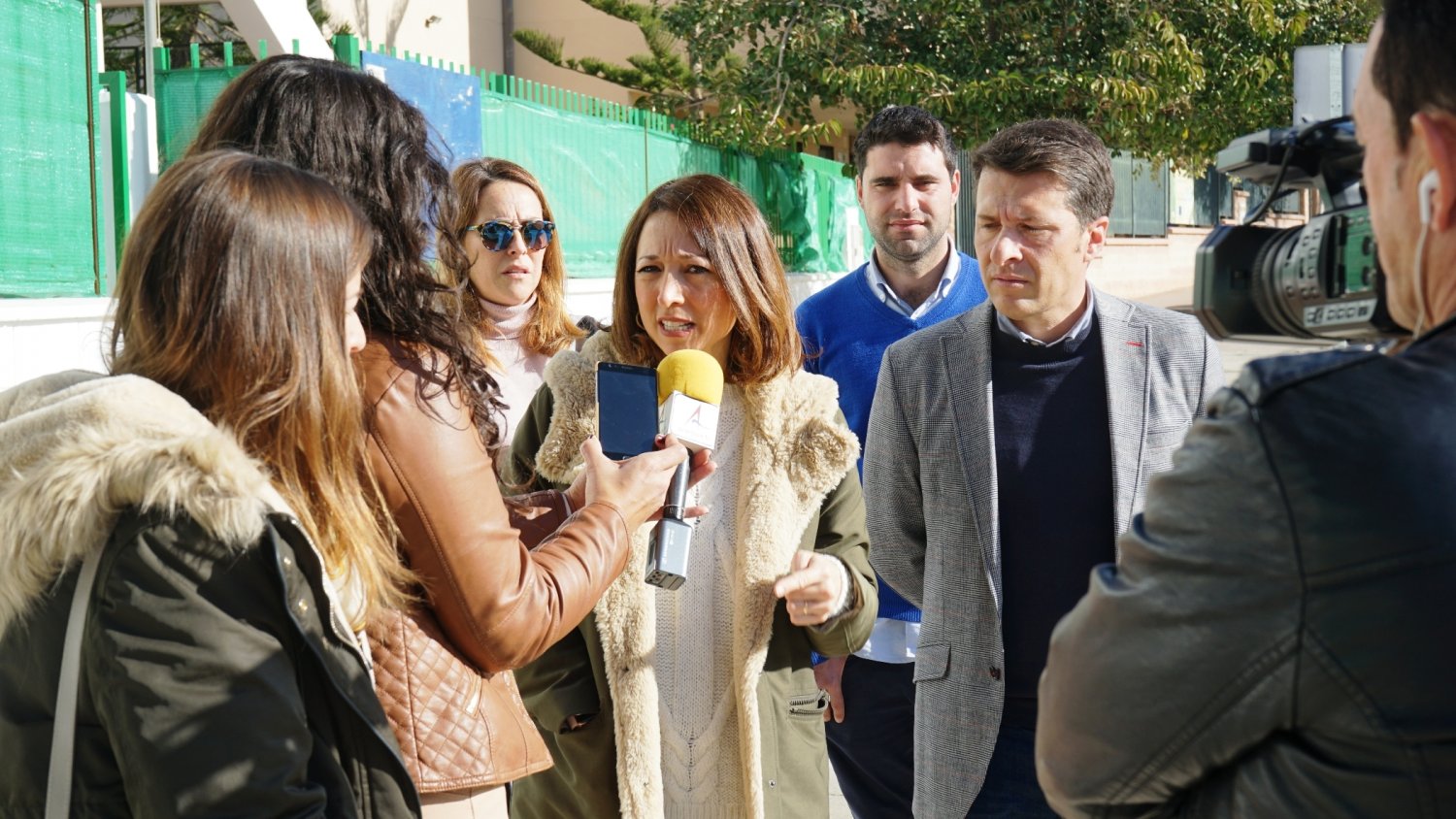 El PP insta a la Junta a que solucionen sus problemas con 