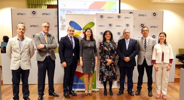 La Cátedra Santander de Responsabilidad Social Corporativa entrega su premio a la mejor tesis doctoral