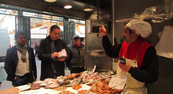LIBRES busca una potenciación de la actividad comercial del mercado municipal de Atarazanas